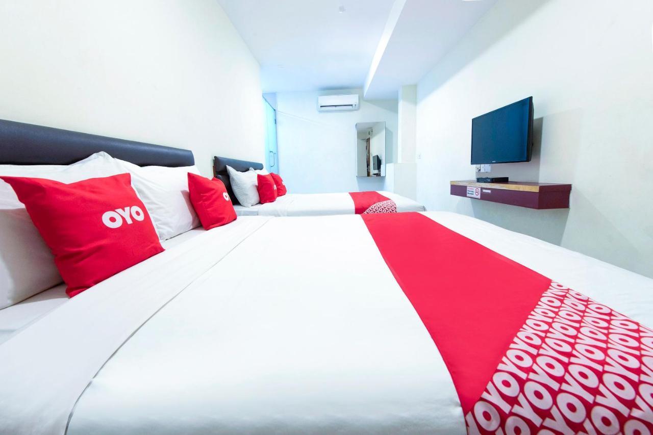 Super Oyo 90385 H3 Hotel Yong Peng Exteriör bild